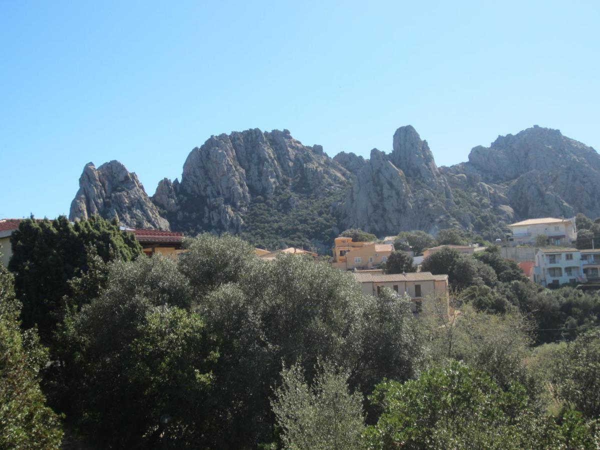 Apartamento Monolocale San Pantaleo Exterior foto